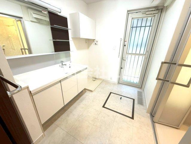 田柄1丁目戸建 ロビー