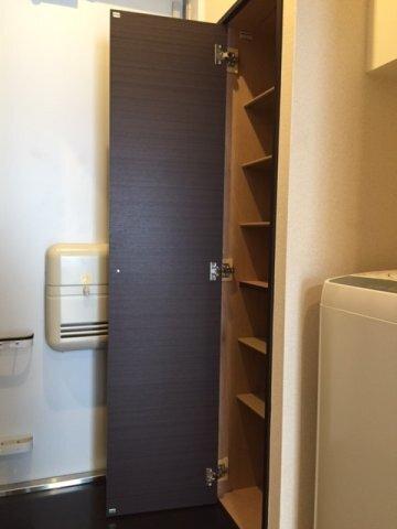 クレイノアザレア（103） 室内