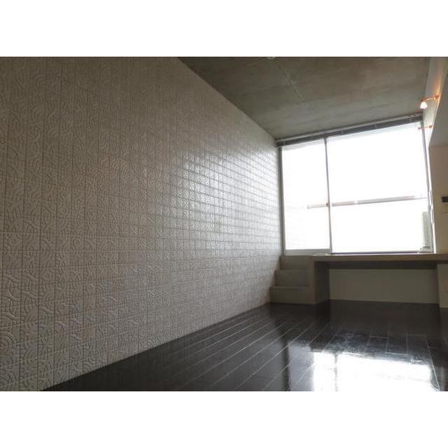 イプセ学芸大学（0402） 室内