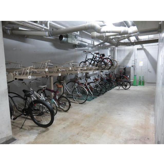 イプセ学芸大学（0601） 室内