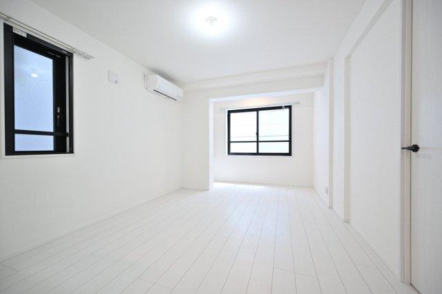 Ｔｈｅ　Ｒｅｓｉｄｅｎｃｅ　Ｎｉｈｏｎｂａｓｈｉ リビング