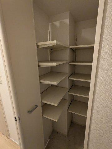 エルファーロ神楽坂Ⅱ（0101） 収納