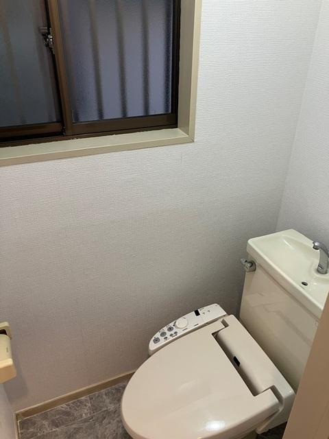 南小岩戸建（1） トイレ