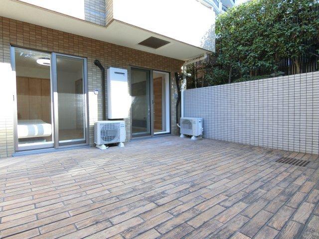 スカイコートヴァンテアン桜上水（106） 庭