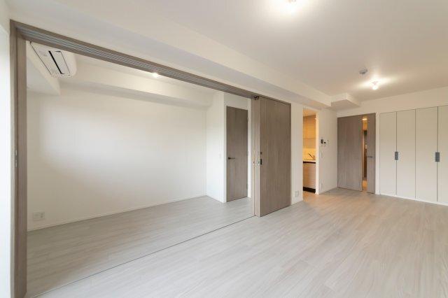 RESIDENCE　KOENJI（416） リビング