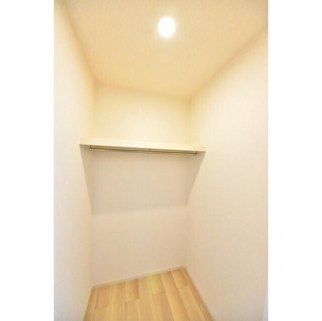 me（ミー）（0201） 室内