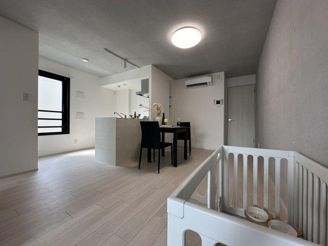 ＧＲＡＮ ＰＡＳＥＯ三宿Ⅱ（304） リビング