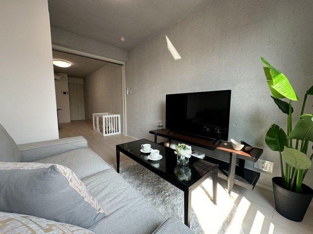 ＧＲＡＮ ＰＡＳＥＯ三宿Ⅱ（304） リビング