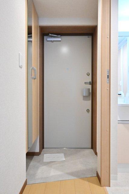 ＣＥＮＴＲＡＬ　ＧＡＲＤＥＮ　ＲＥＳＩＤＥＮＣＥ　ＴＯＫＹＯ 玄関
