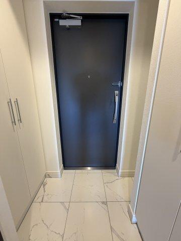 プラシア蒲田 ＴＨＥ ＧＲＡＮＤ ＲＥＳＩＤＥＮＣＥ（305） 玄関