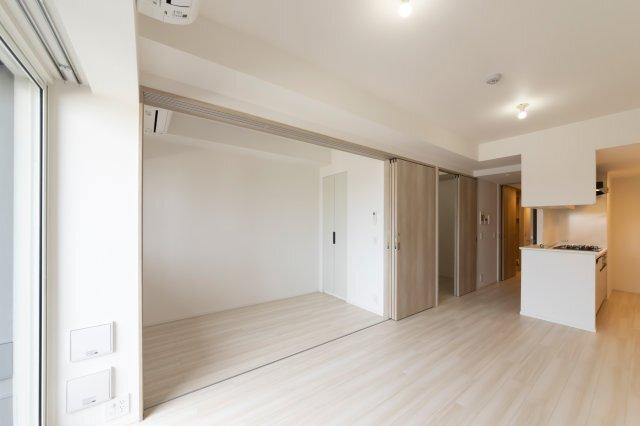 RESIDENCE　KOENJI（419） リビング