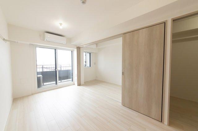RESIDENCE　KOENJI（419） リビング