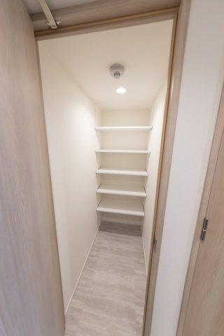 RESIDENCE　KOENJI（419） 収納