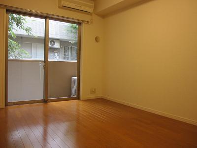 プレール・ドゥーク西新宿（510） リビング
