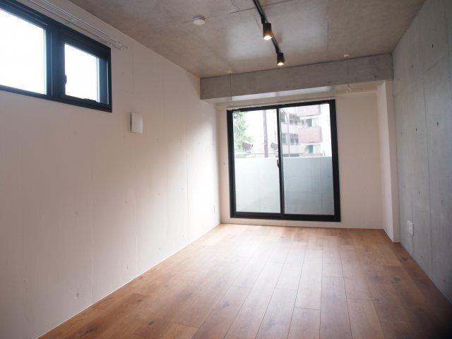 VERT COURT OGIKUBO EAST（301） リビング