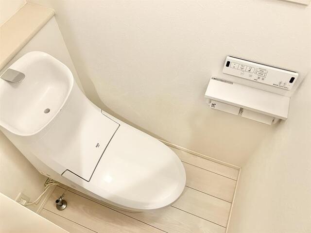 和泉戸建（1） トイレ