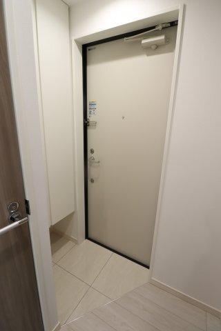 GENOVIA根津（0101） 玄関