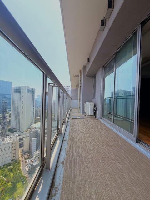 赤坂タワーレジデンスTop of the hill バルコニー
