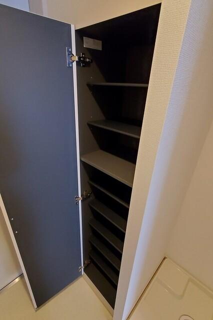 リブリ・三軒茶屋 収納