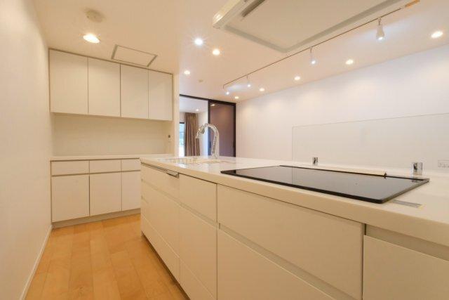 小田急コアロード六本木フロンテ（206） 部屋画像