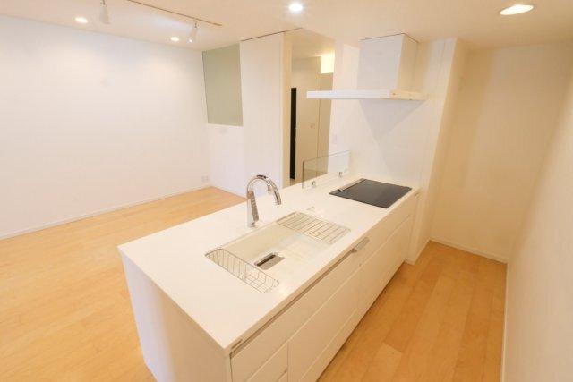 小田急コアロード六本木フロンテ（206） 部屋画像