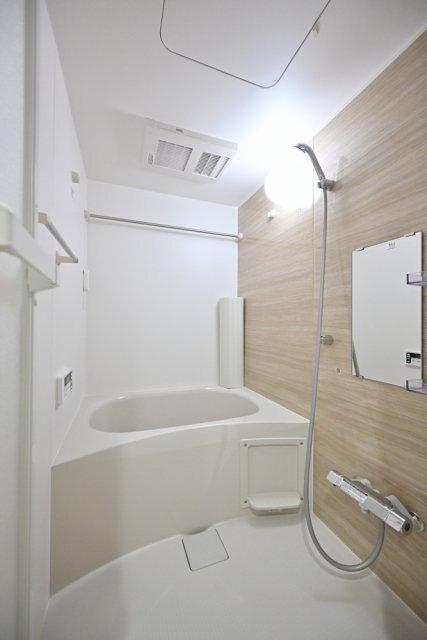ＣＥＮＴＲＡＬ　ＧＡＲＤＥＮ　ＲＥＳＩＤＥＮＣＥ　ＴＯＫＹＯ バス／シャワー