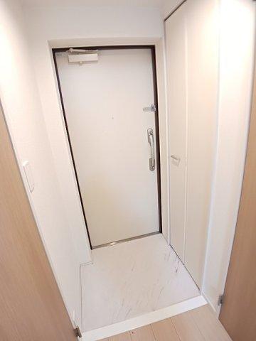 ウイステリア関口（103） 玄関