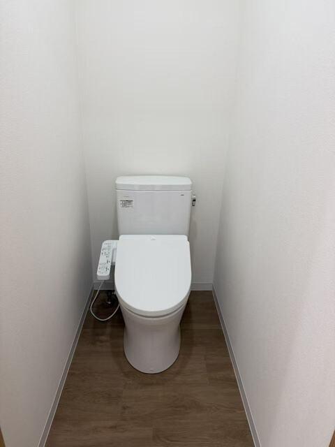 オーイーエム蓮根ビル（3F） トイレ