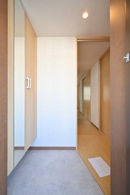 ＣＥＮＴＲＡＬ　ＧＡＲＤＥＮ　ＲＥＳＩＤＥＮＣＥ　ＴＯＫＹＯ 玄関