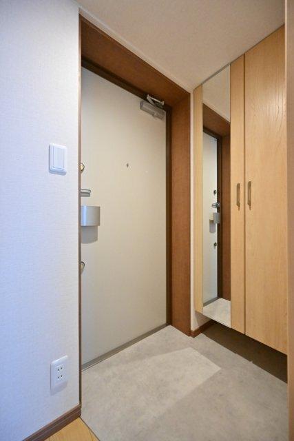 ＣＥＮＴＲＡＬ　ＧＡＲＤＥＮ　ＲＥＳＩＤＥＮＣＥ　ＴＯＫＹＯ 玄関