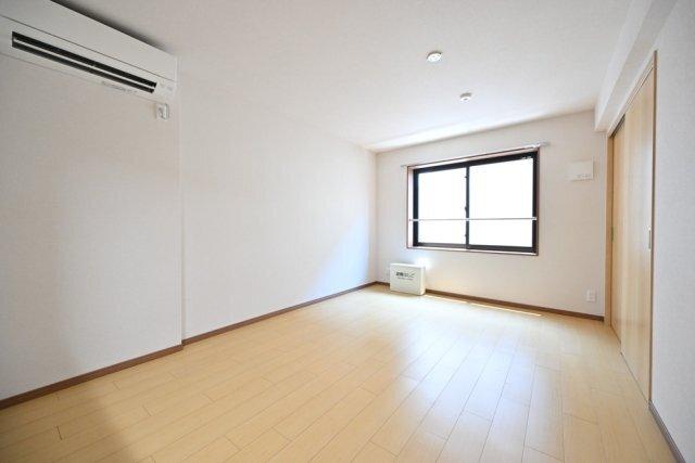 ＣＥＮＴＲＡＬ　ＧＡＲＤＥＮ　ＲＥＳＩＤＥＮＣＥ　ＴＯＫＹＯ リビング
