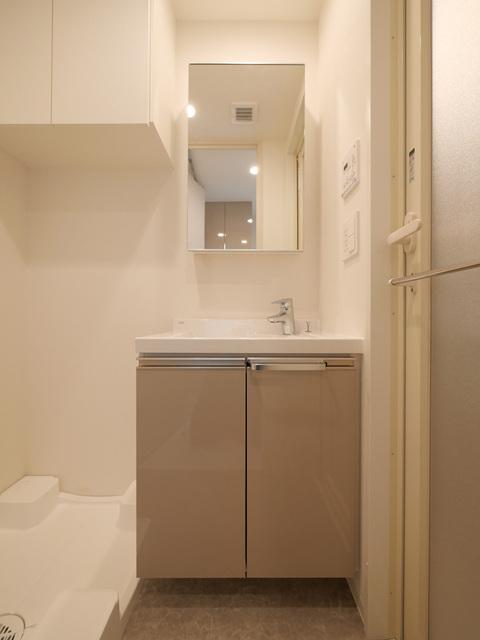 PREMIUM CUBE 中野新橋 DEUX 室内