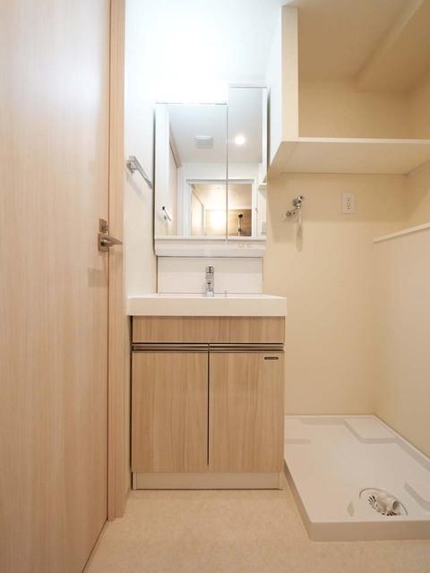 コンポジット渋谷本町 室内