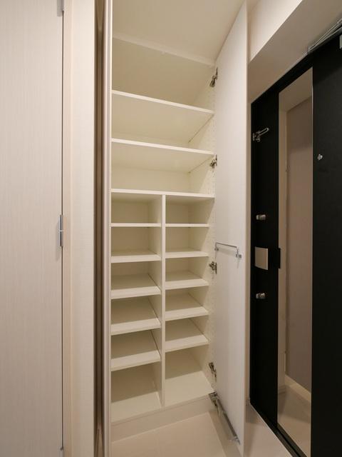 PREMIUM CUBE 中野新橋 DEUX 室内
