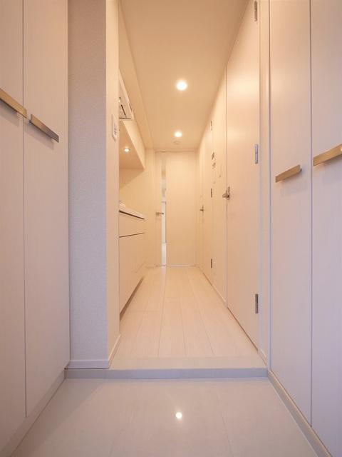 PREMIUM CUBE G 三軒茶屋 室内