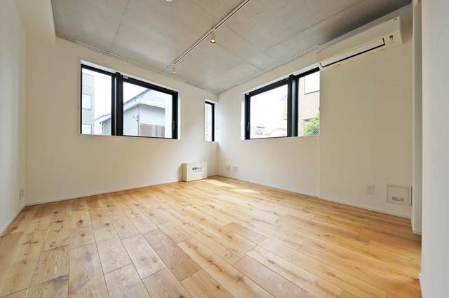 エクセルシオール荏原町 室内