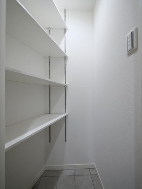ラフィスタ目黒西小山 室内