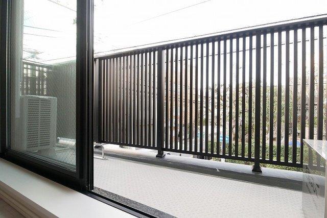 COURTYARD洗足 室内