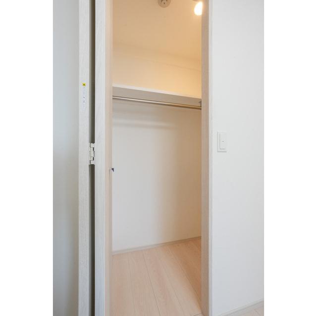 コンフォリア・リヴ豊洲キャナル（0501） 収納