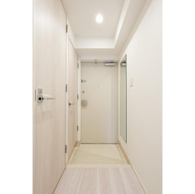 コンフォリア・リヴ永福町（301） 玄関