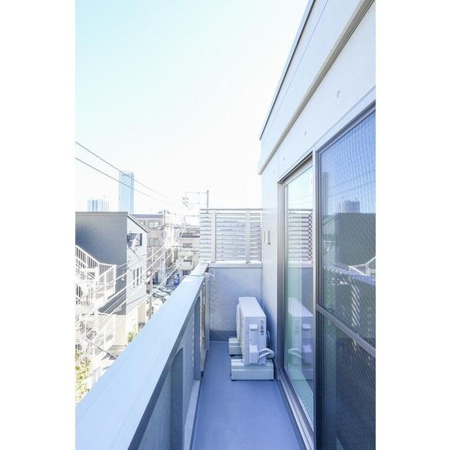 ウェルスクエア渋谷本町（303） バルコニー