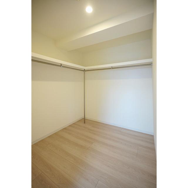 ＫＤＸレジデンス西調布（601） 収納