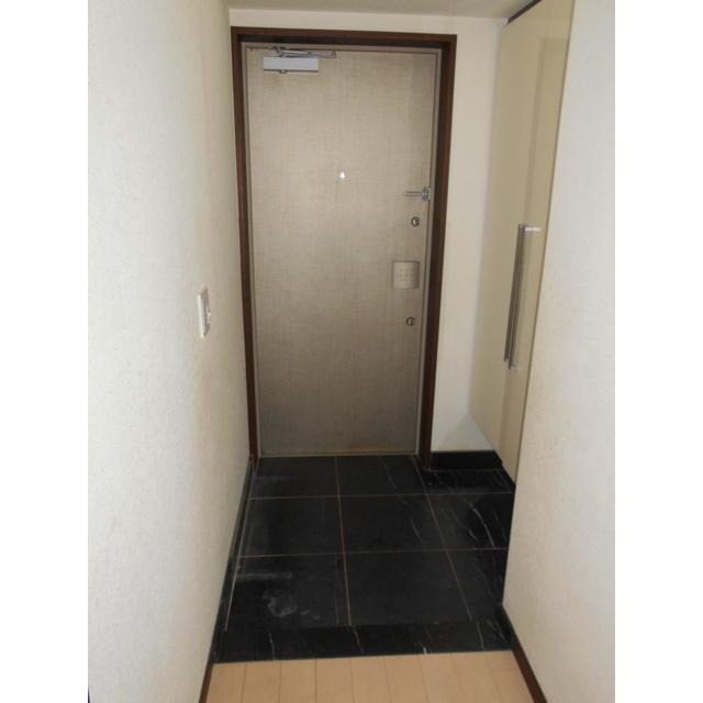 コンフォートパレス六町（304） 玄関