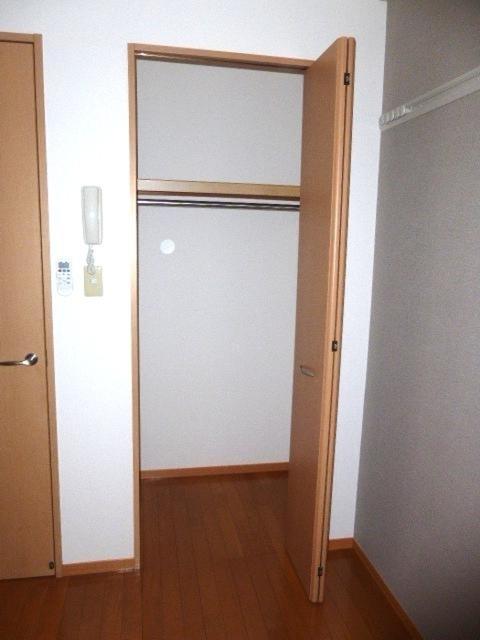タントハウス（102） 収納