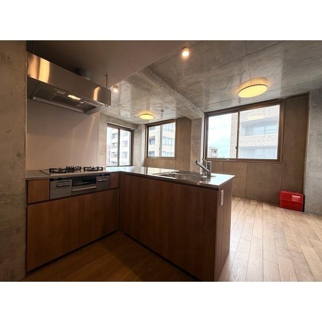 ＳＯＬＵＭ世田谷砧（402） キッチン