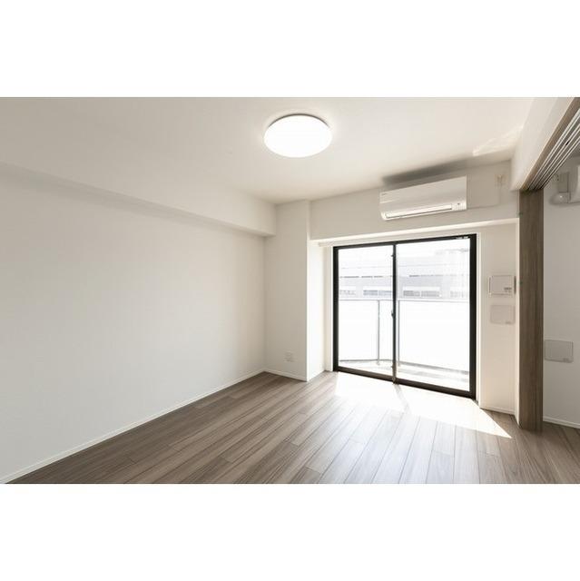 オーキッドレジデンス上野稲荷町（804） リビング