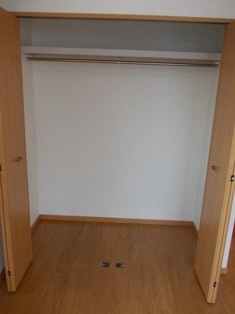 ヤングウッズ（503） 収納
