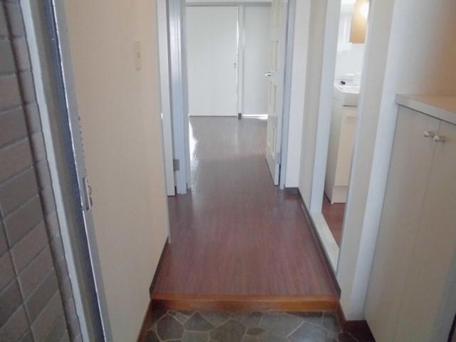 アメニティ芦田第3マンション（404） 玄関