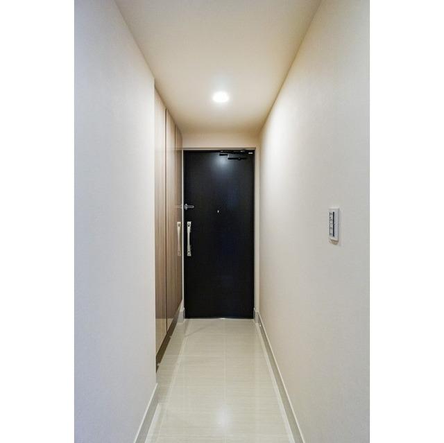ドゥーエ町屋（214） 玄関