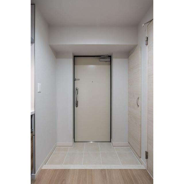 コンフォリア北池袋（0402） 玄関